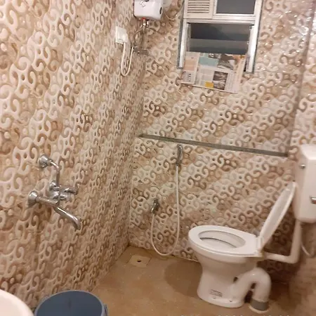Hostel Redhouse