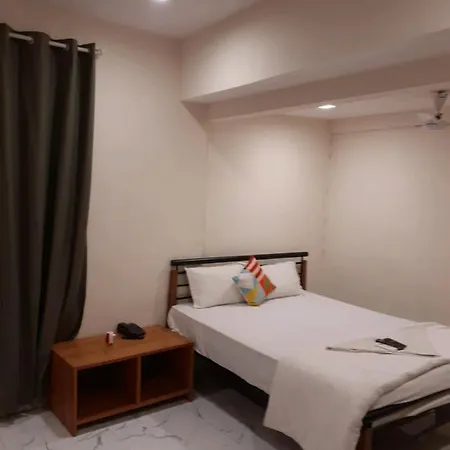 Redhouse Hostel