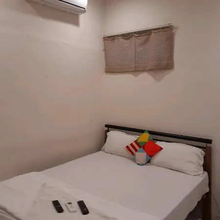 Redhouse Hostel *