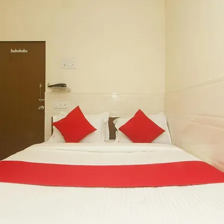 Vaccinated Staff - Oyo 24430 Hotel Baldev Palace Hotel 3*