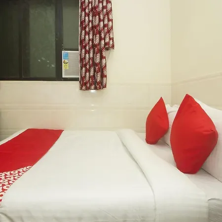 Hotel Vaccinated Staff - Oyo 24430 Hotel Baldev Palace 3*