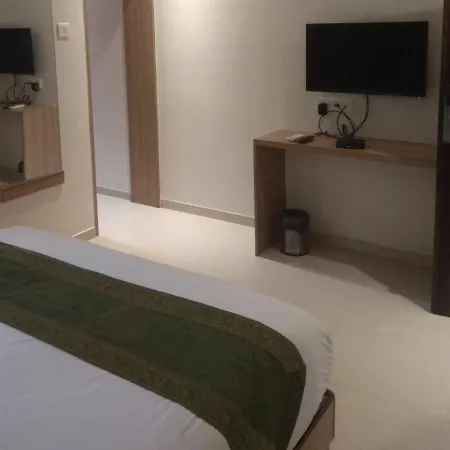 West Blue Hotel Mumbai