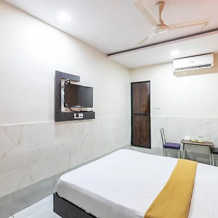 Amrapali Lodging And Boarding Hotel