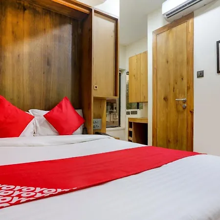 Oyo 81549 Hotel Elegance Nx