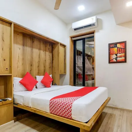 Hotel Oyo 81549 Hotel Elegance Nx Mumbai