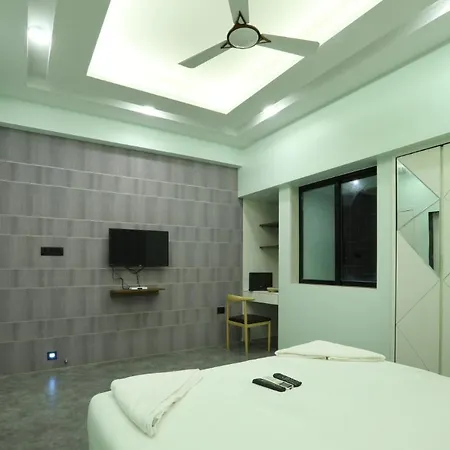 Luxury 5 - Bedroom Appartment Near Dadar Tt Apartment