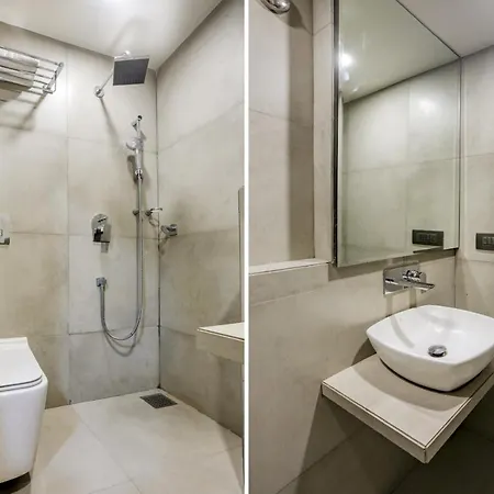 Oyo 81549 Hotel Elegance Nx Hotel