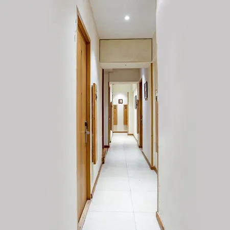 Hotel Oyo 81549 Hotel Elegance Nx