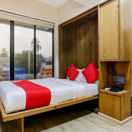 Oyo 81549 Hotel Elegance Nx Hotel Mumbai