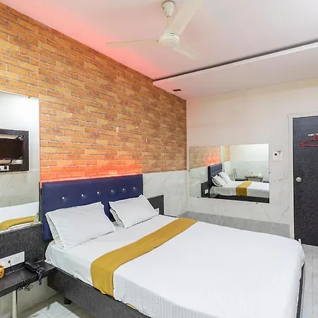 Hotel Amrapali Lodging And Boarding