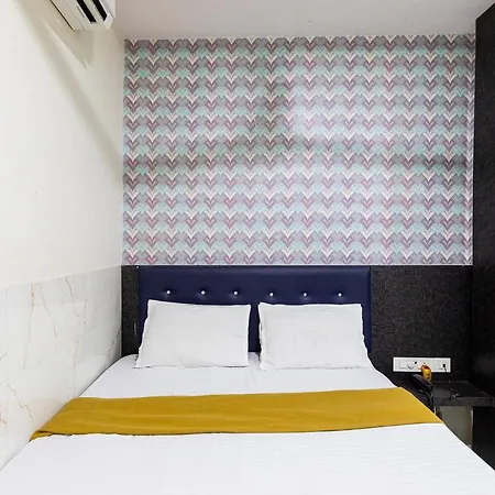 Amrapali Lodging And Boarding Hotel