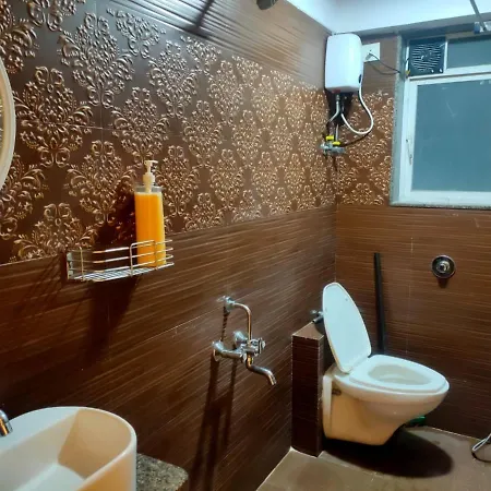 Osi Bandra West