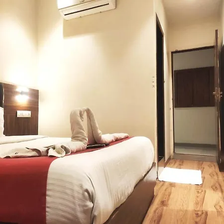 Deluxe Residency Hotel Mumbai