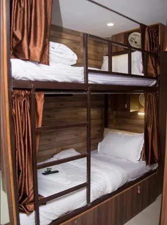 Bed Station Dormitory Mumbai