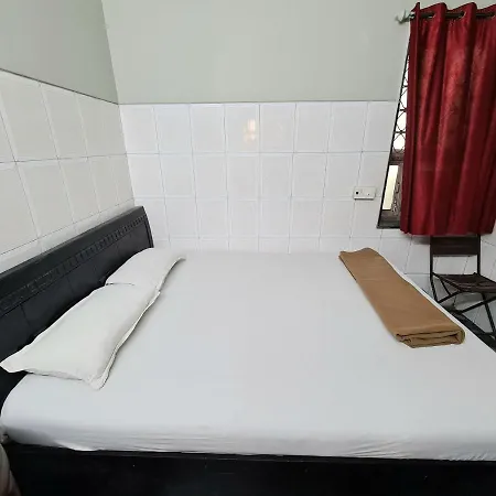 Hotel Amber Guest House Mumbai