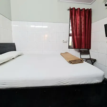 Hotel Amber Guest House 3*