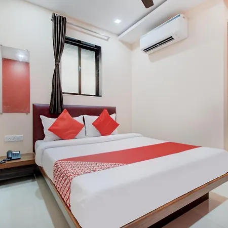 Oyo 77164 Hotel Grant Palace Hotel