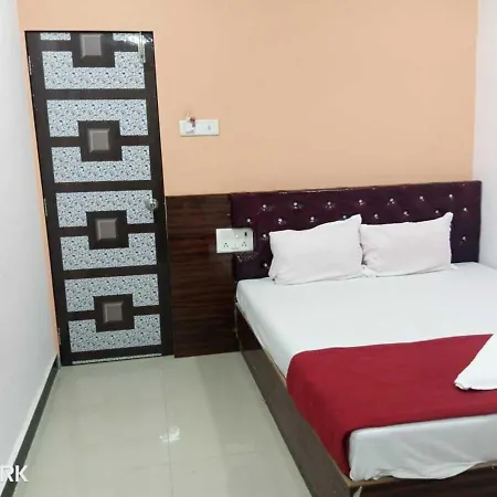 Hotel Simla House 2*