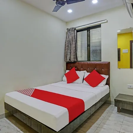 Oyo 82580 Taj Residency Lodging And Boarding Mumbai