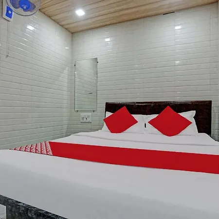 Oyo 82580 Taj Residency Lodging And Boarding Mumbai