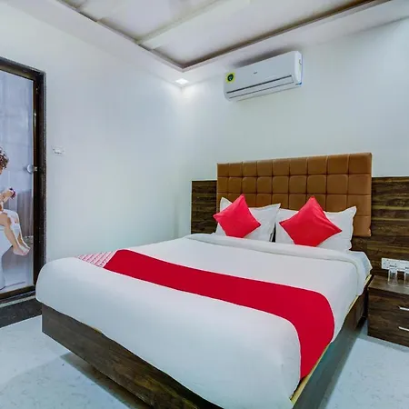 Oyo 66155 Golden Palace 3* Mumbai