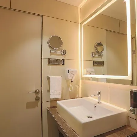 Hotel Surya Prakash 3*