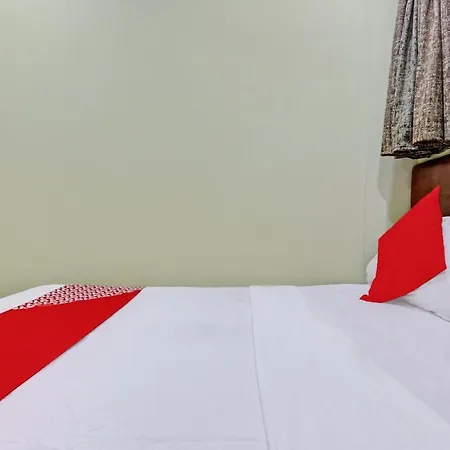 Oyo 82580 Taj Residency Lodging And Boarding Mumbai