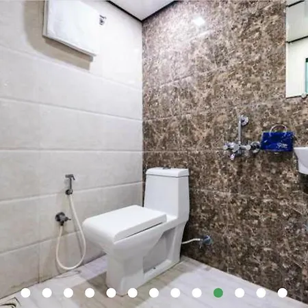 Hotel Guestinn Residency