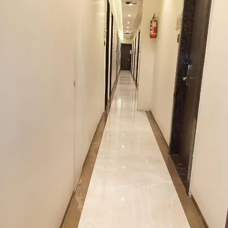 Oyster Andheri West 3* Mumbai