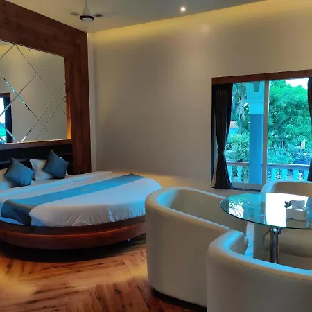 The Saroja Grand Villa Resorts Guest house *
