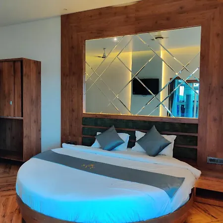 The Saroja Grand Villa Resorts *
