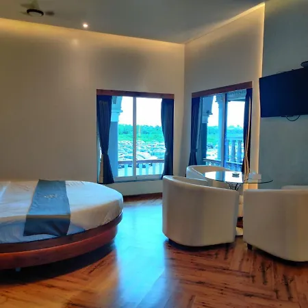 The Saroja Grand Villa Resorts Guest house *