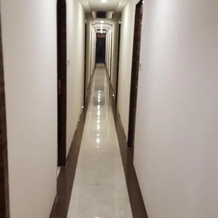 Hotel Palace Residency