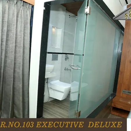 The Saroja Grand Villa Resorts Guest house Mumbai