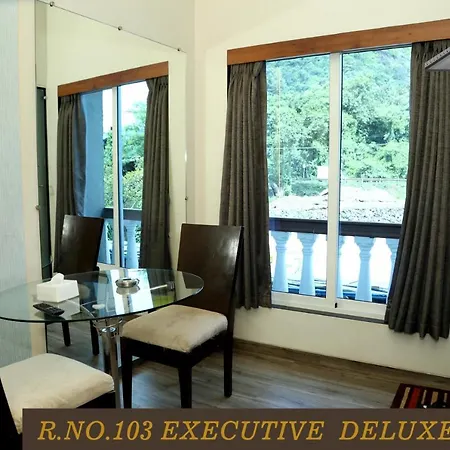 Guest house The Saroja Grand Villa Resorts Mumbai
