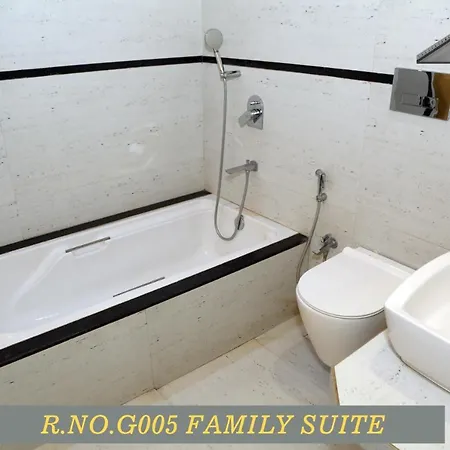 Guest house The Saroja Grand Villa Resorts Mumbai