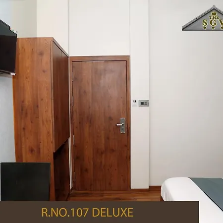 The Saroja Grand Villa Resorts Guest house