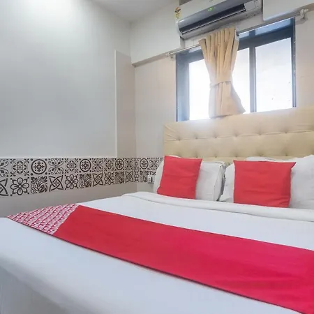 Hotel Oyo 49867 Hotel Kalpana Residency 3*