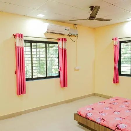 Bed & Breakfast Kinjal Farmhouse By Friends Villa *
