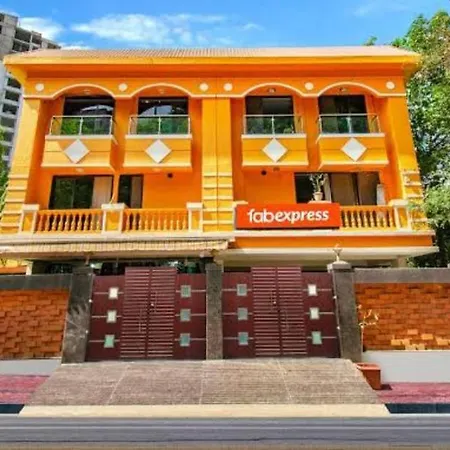 Hotel Om Sai Villa
