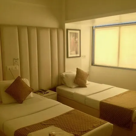 Hotel Samraj 2*
