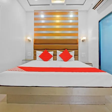 Hotel Flagship 83490 Hotel Bently Palace Mumbai