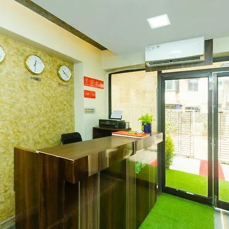 Hotel Oyo Flagship 19020 Kc Palace 3*