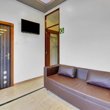 Hotel Flagship 83490 Hotel Bently Palace Mumbai