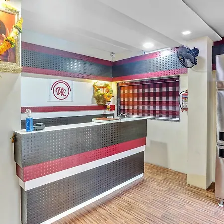 Hotel Oyo Flagship 83396 Hotel Vinyasa Residency Mumbai