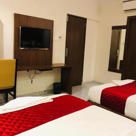 Bkc Grand- Near Trade Centre, Visa Consulate