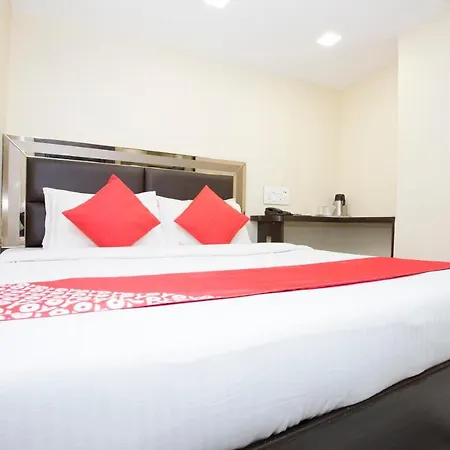 Hotel Oyo 23478 Kamran Residency 3*