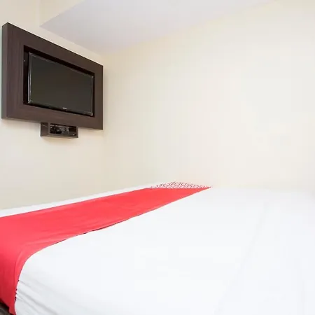 Oyo 23478 Kamran Residency Hotel