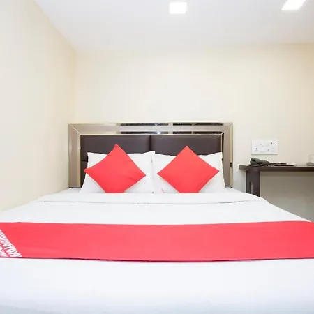 Oyo 23478 Kamran Residency 3*
