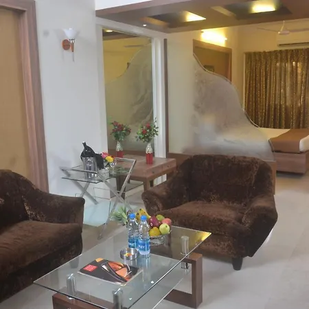 Plaza 3* Mumbai